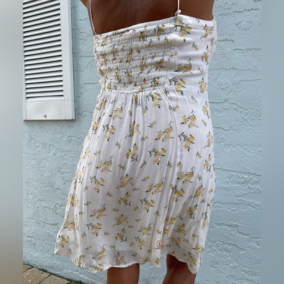 Soft Floral off white spaghetti strap sun dress with adjustable straps Size XL - Picture 13 of 16
